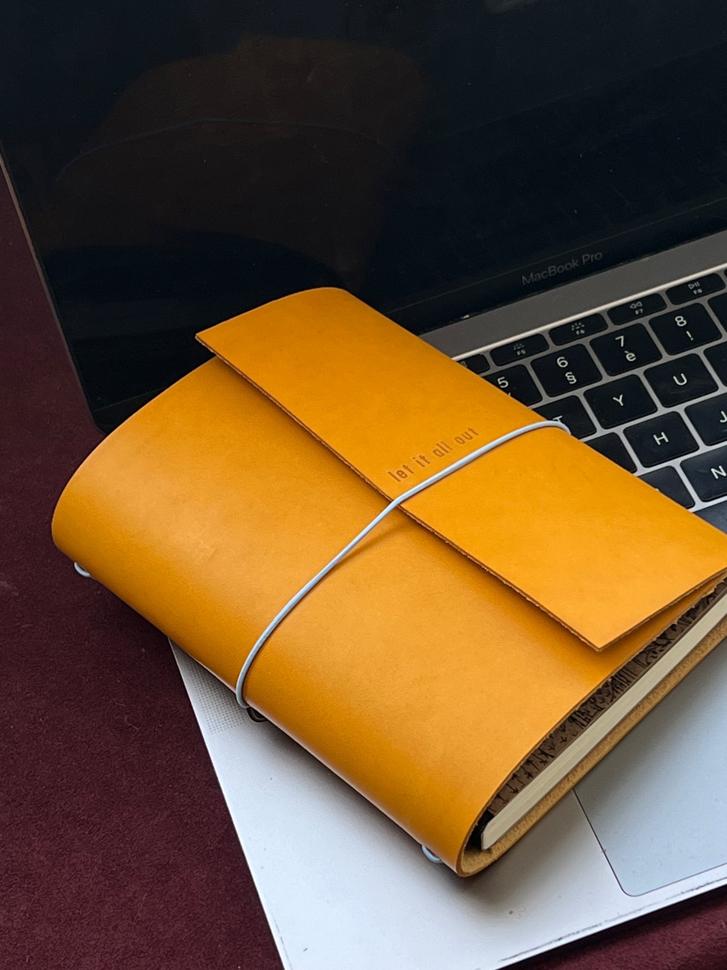 Journal en cuir A4 - Jaune